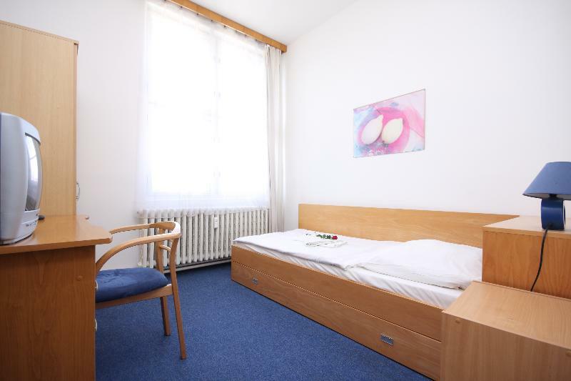 Claris 3* Praha